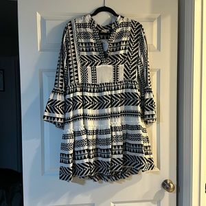 En Cremé Women’s White Black Patterned Dress NWT